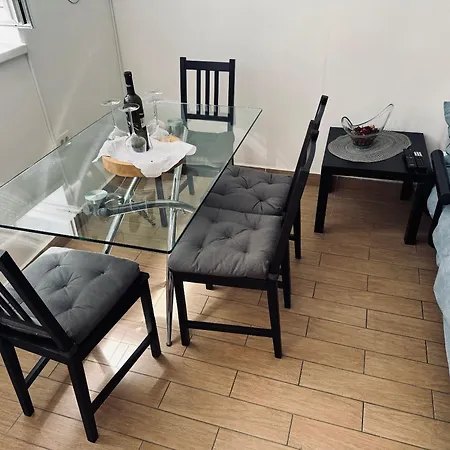 Apartment Niti *